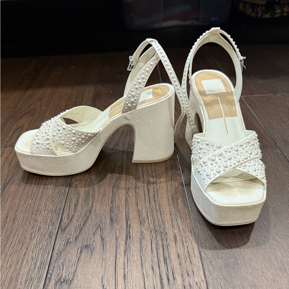 DOLCE VITA PLATFORM PEARL HEELS